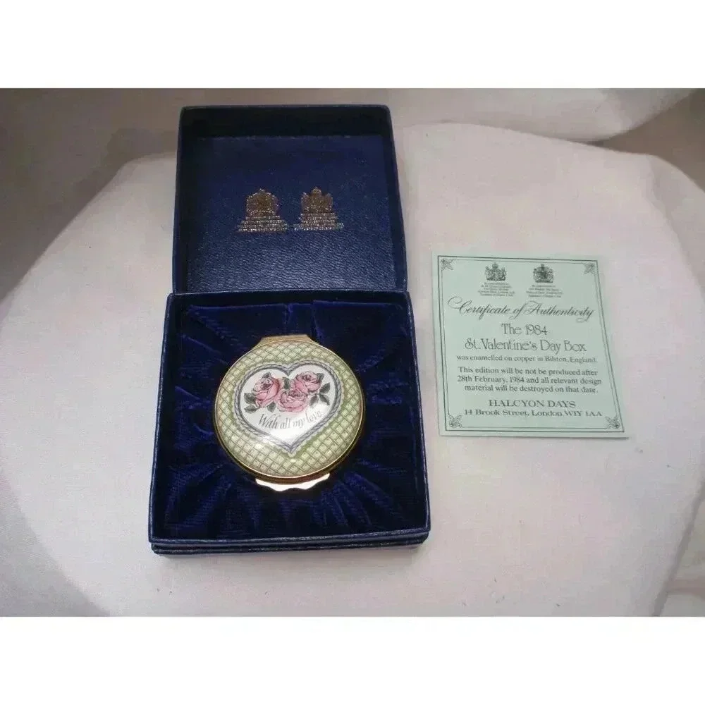 Enamel Box Halcyon Days Valentines Day 1984‎ Jewelry Trinket lovers Mother's day